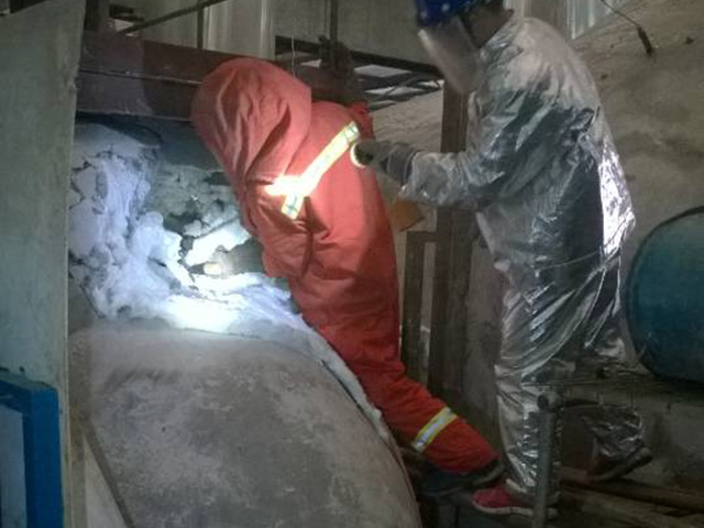 �ߜ�����������©���������C�������